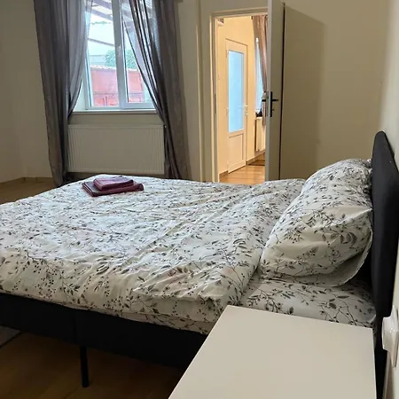 Lägenhet 2 Bedroom House Cluj-Napoca